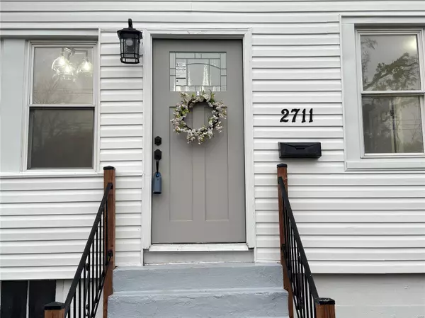 St Louis, MO 63114,2711 Pasteur AVE