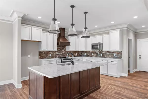 Warrenton, MO 63383,18193 Hickory Lick