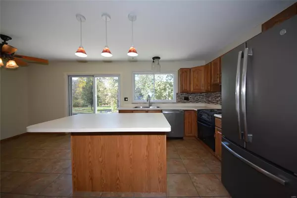 St Peters, MO 63376,7 Mill Brooke CT