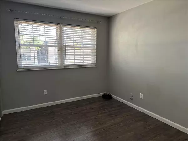 Ballwin, MO 63011,149 Cumberland Park CT #A