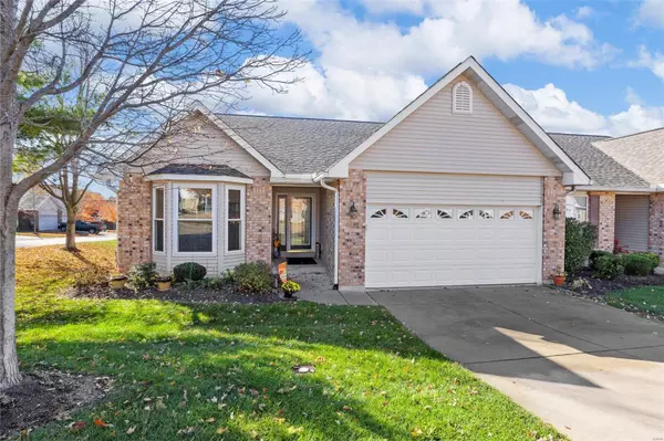 2937 Twin Ridge DR #19A, St Charles, MO 63301