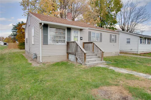 Jerseyville, IL 62052,213 W County RD