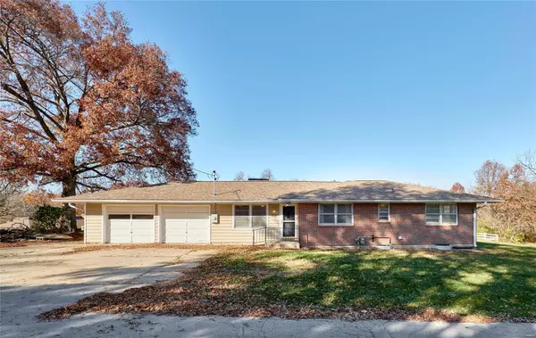 191 Clark DR, Troy, MO 63379