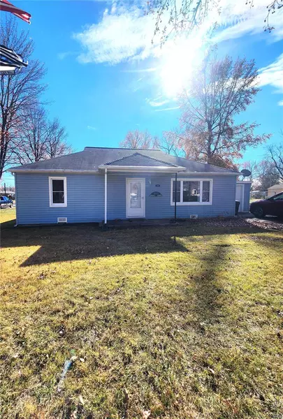 304 Opal ST, St James, MO 65559