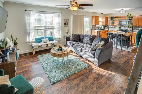 Maryville, IL 62062,6814 Hampshire CT