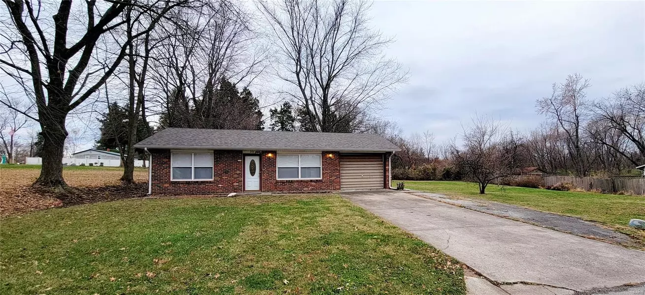 210 Hill LN, Jonesburg, MO 63351
