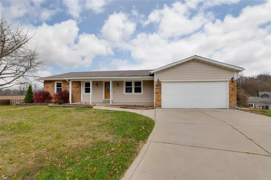 7 Wood CT, St Peters, MO 63376