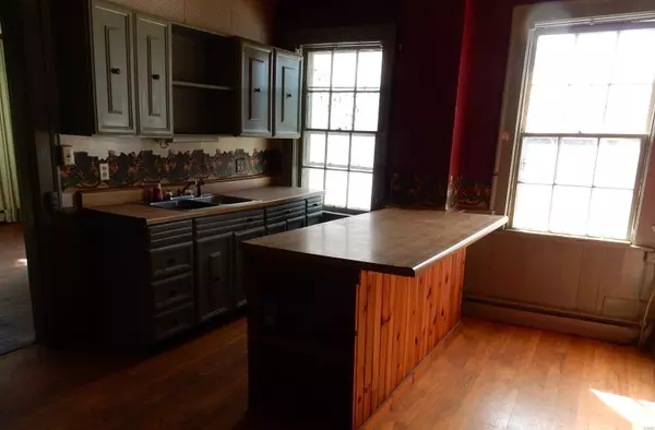 Louisiana, MO 63353,1102 Georgia ST