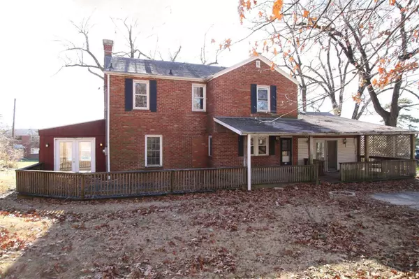 East Alton, IL 62024,511 Oak ST