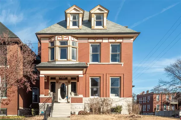 3501 Victor ST, St Louis, MO 63104