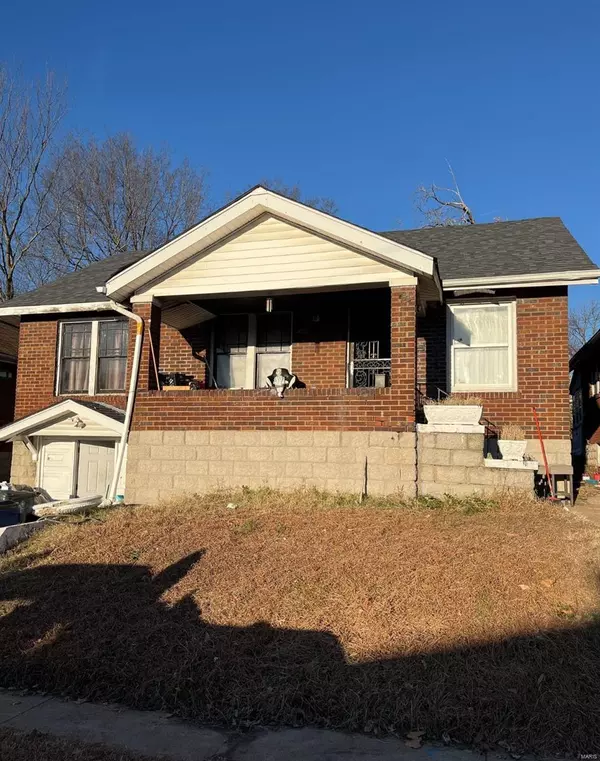 4221 Dardenne DR, St Louis, MO 63120