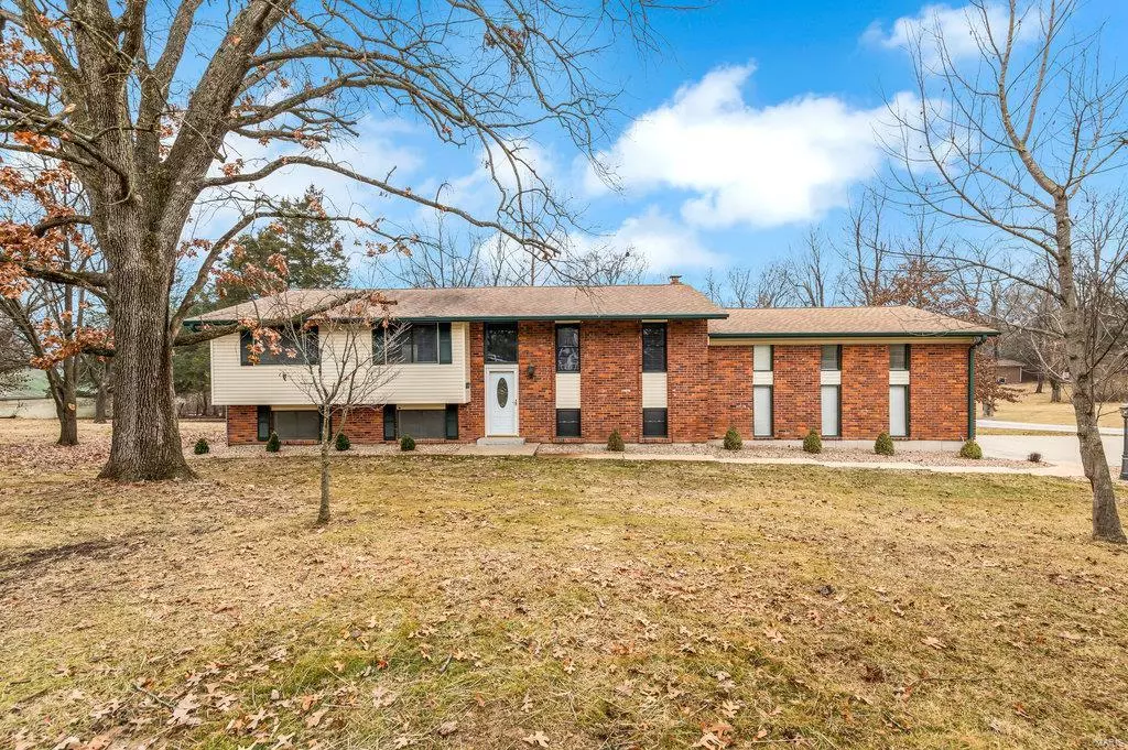 Weldon Spring, MO 63304,617 Independence RD
