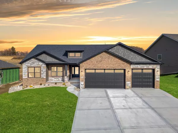 Maryville, IL 62062,165 Stonebridge Bluff DR