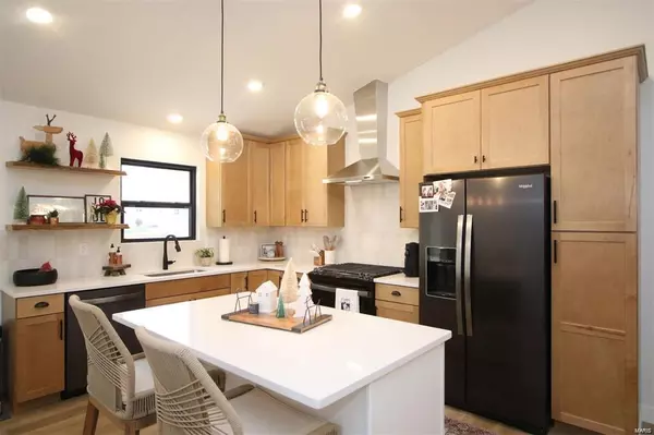 Moro, IL 62067,144 Bay Meadow CIR