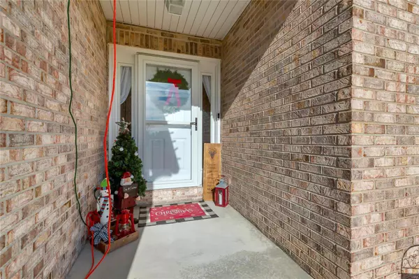 Marine, IL 62061,972 Country Pointe LN