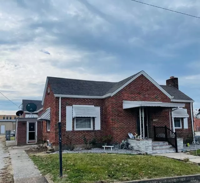 108 W Washington AVE, Owensville, MO 65066