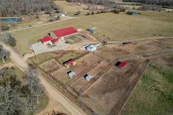Phillipsburg, MO 65722,15830 Merchant DR