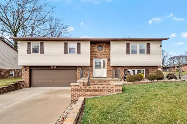 1035 Nevada DR,  Columbia,  IL 62236