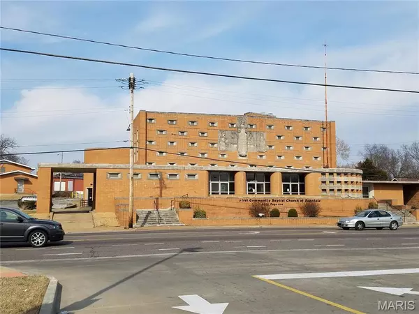 6815 Page AVE, St Louis, MO 63133