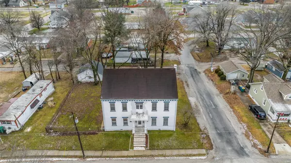 Millstadt, IL 62260,18 W Laurel ST