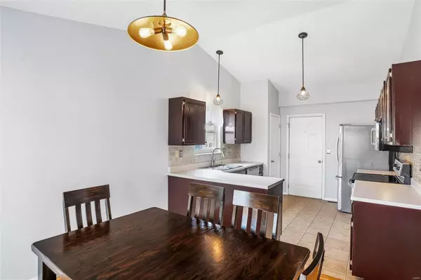 Arnold, MO 63010,913 Grape Arbor DR