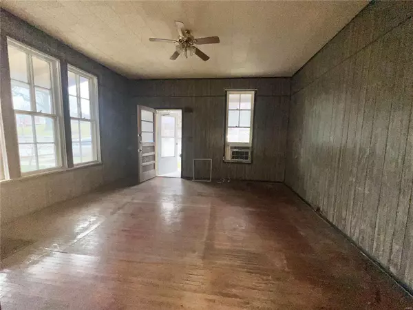 Hannibal, MO 63401,1005 Bird ST