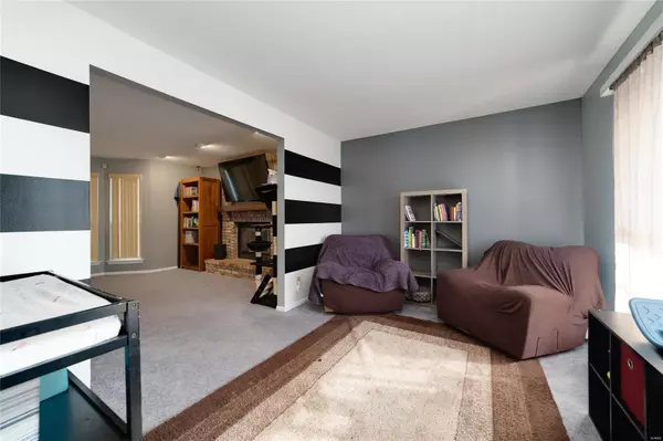 Florissant, MO 63033,2473 Indiancup DR