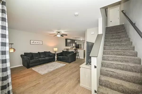 St Peters, MO 63376,206 Candice WAY