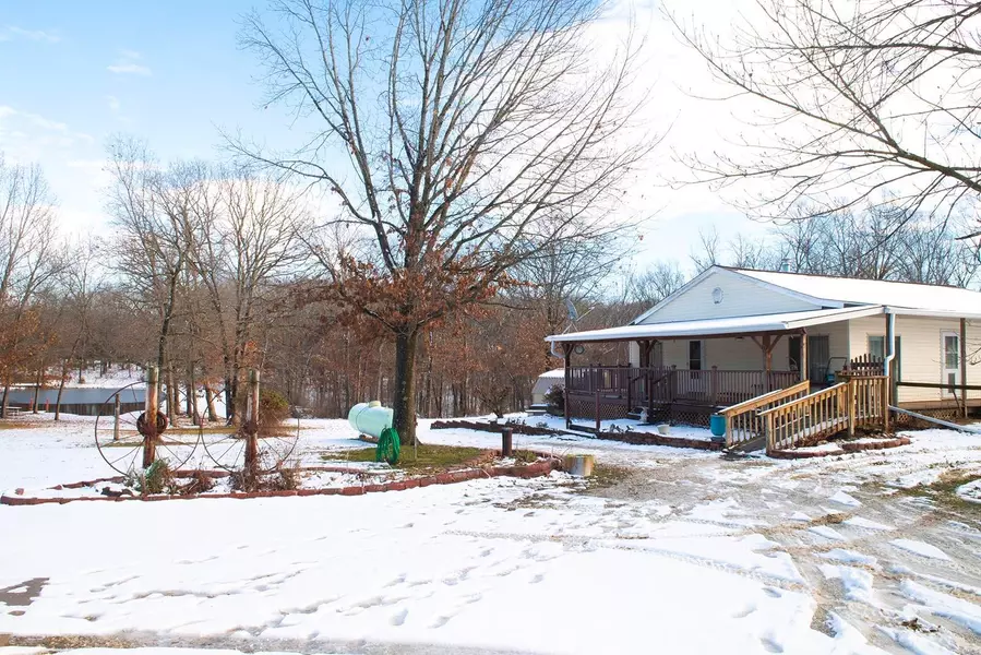 484 Fairview Church RD, Hawk Point, MO 63349