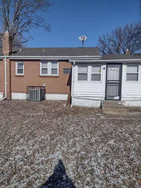 St Louis, MO 63136,6346 Emma AVE