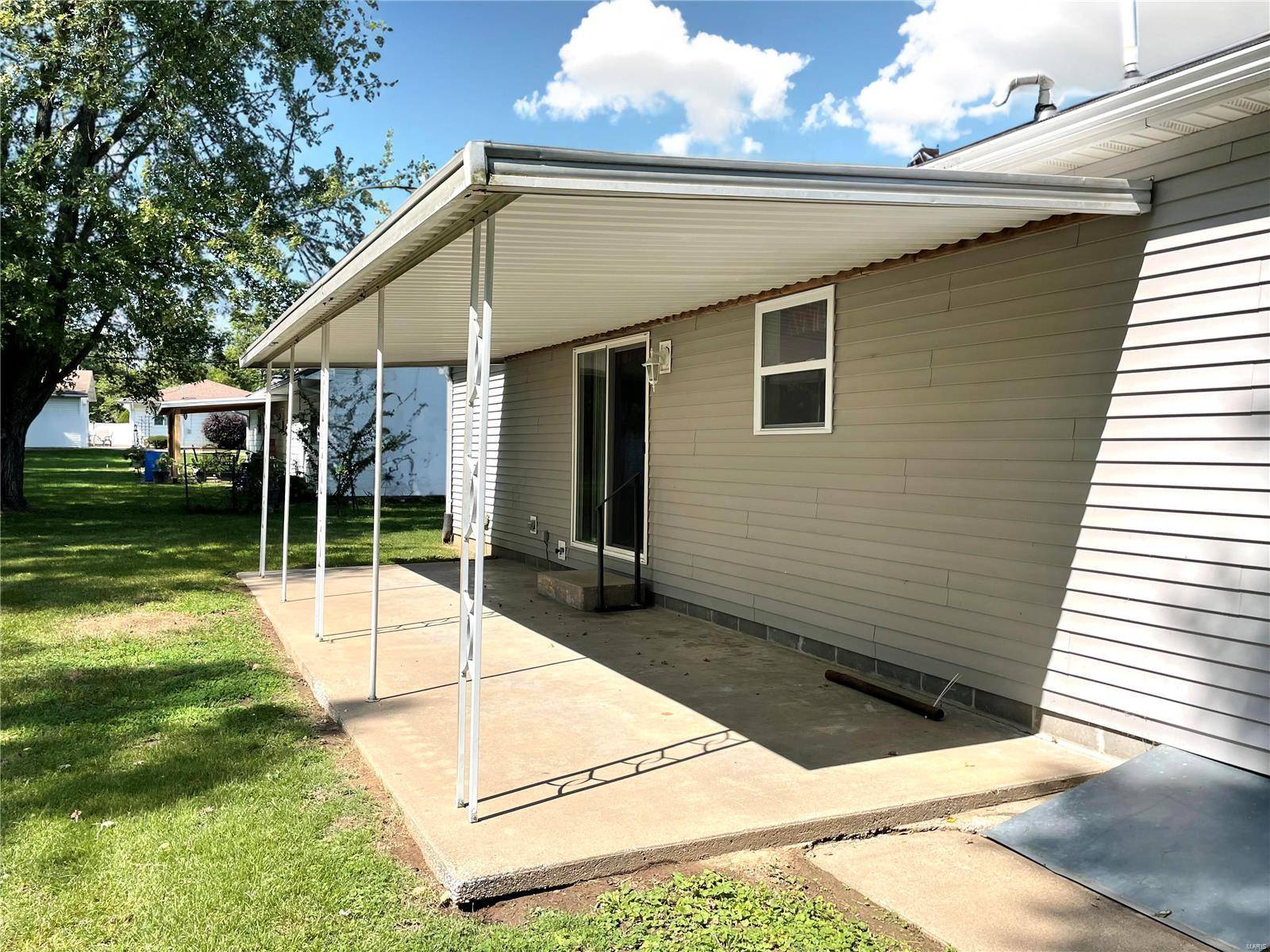 Palmyra, MO 63461,1027 Houston CT