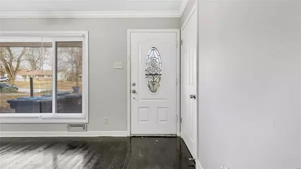 Ferguson, MO 63135,6 Buckeye DR