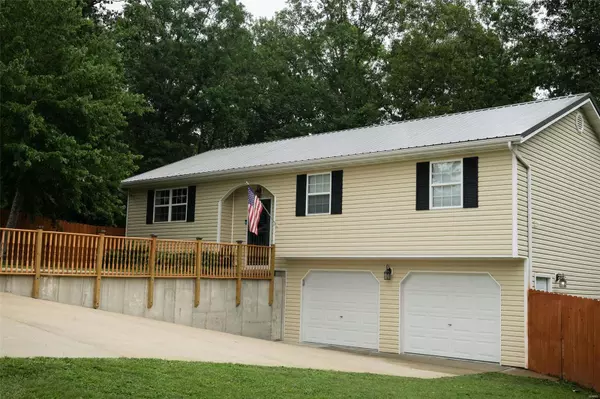 15400 Triangle Lane, St Robert, MO 65584