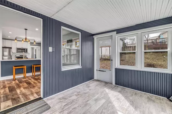 Webster Groves, MO 63119,734 Yeatman AVE