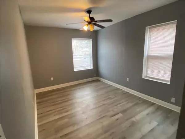 St Louis, MO 63104,3008 Henrietta ST