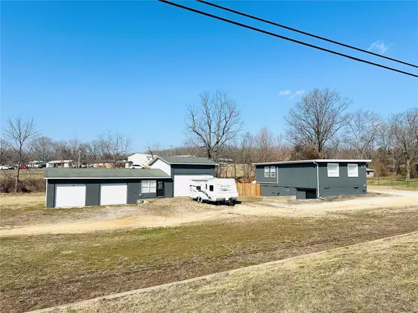 1173 E Springfield RD, Sullivan, MO 63080