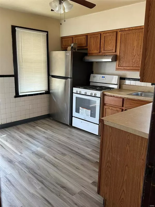 St Louis, MO 63136,5304 College AVE