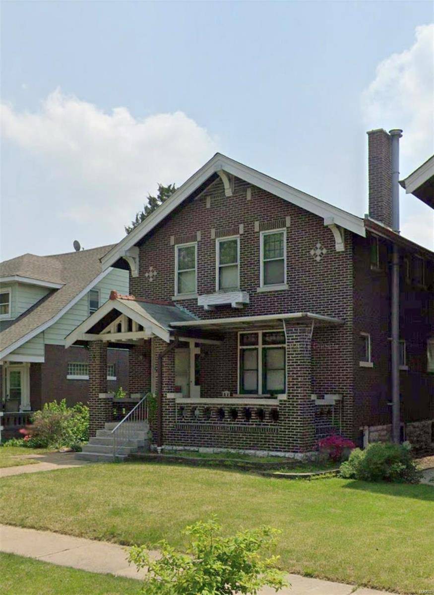 3104 Providence PL, St Louis, MO 63111