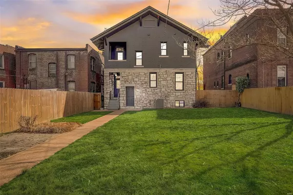 St Louis, MO 63139,2717 S Kingshighway BLVD