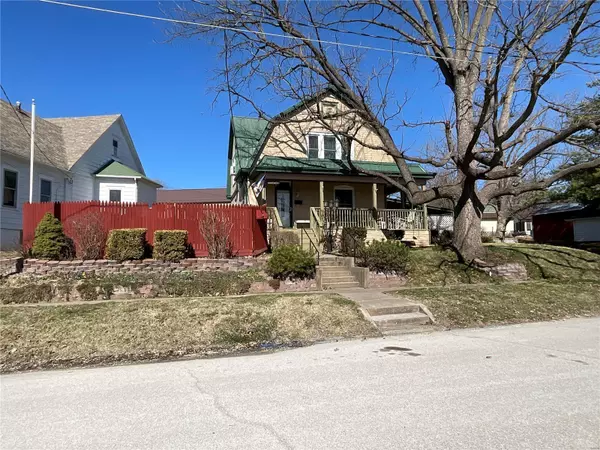 3306 St. Charles, Hannibal, MO 63401