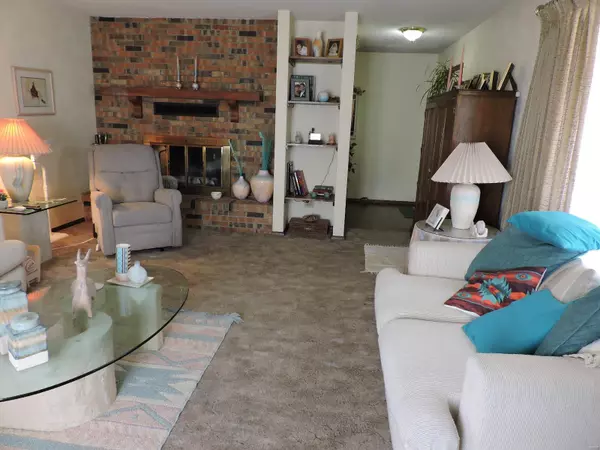 Campbell Hill, IL 62916,202 S Cherry ST