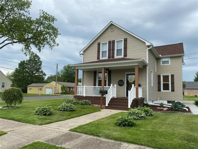 211 S Fourth ST, Breese, IL 62230