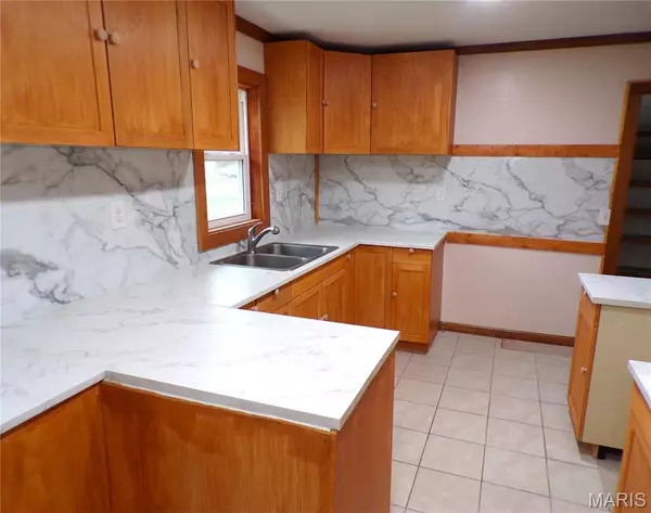 Vandalia, MO 63382,904 N Walnut ST N