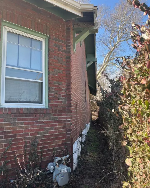 St Louis, MO 63120,5446 W Florissant AVE