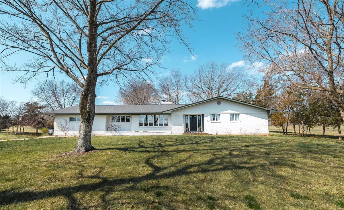 Sullivan, MO 63080,151 North and South road