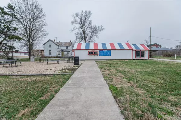 201 S 2nd ST, Owensville, MO 65066