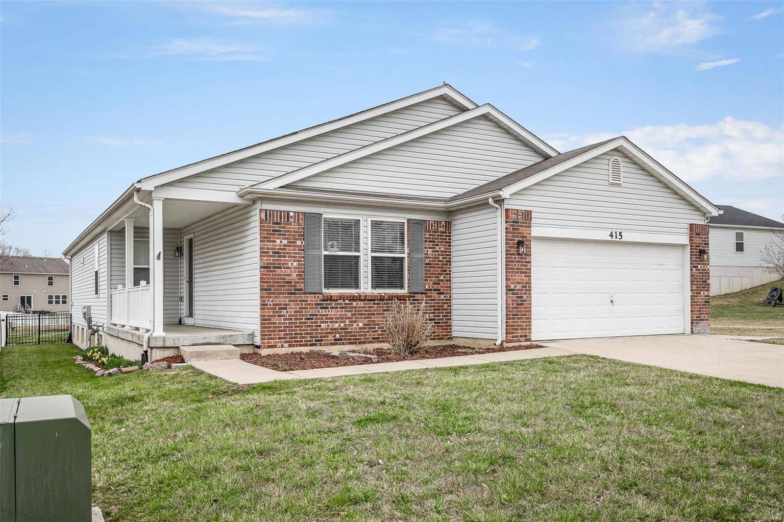 415 Red Coat TRL,  Wentzville,  MO 63385