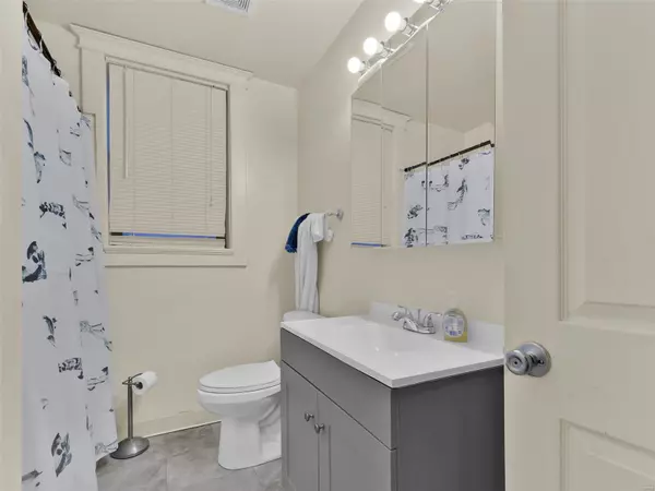 St Louis, MO 63130,807 Westgate AVE