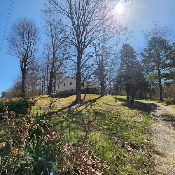 Carbondale, IL 62903,15 Pierre RD