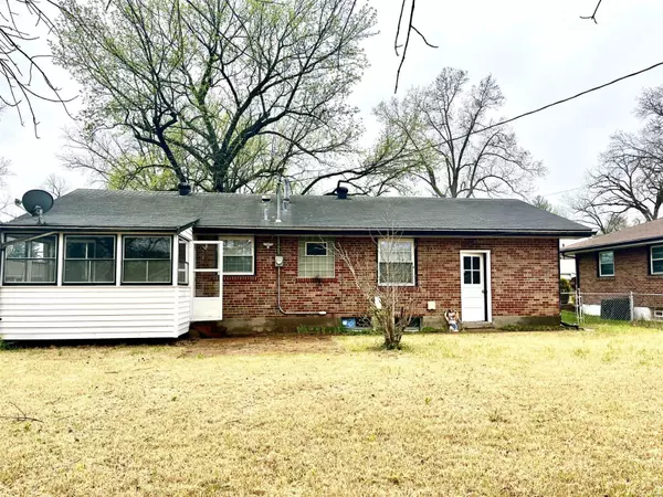 St Louis, MO 63135,314 Royce DR